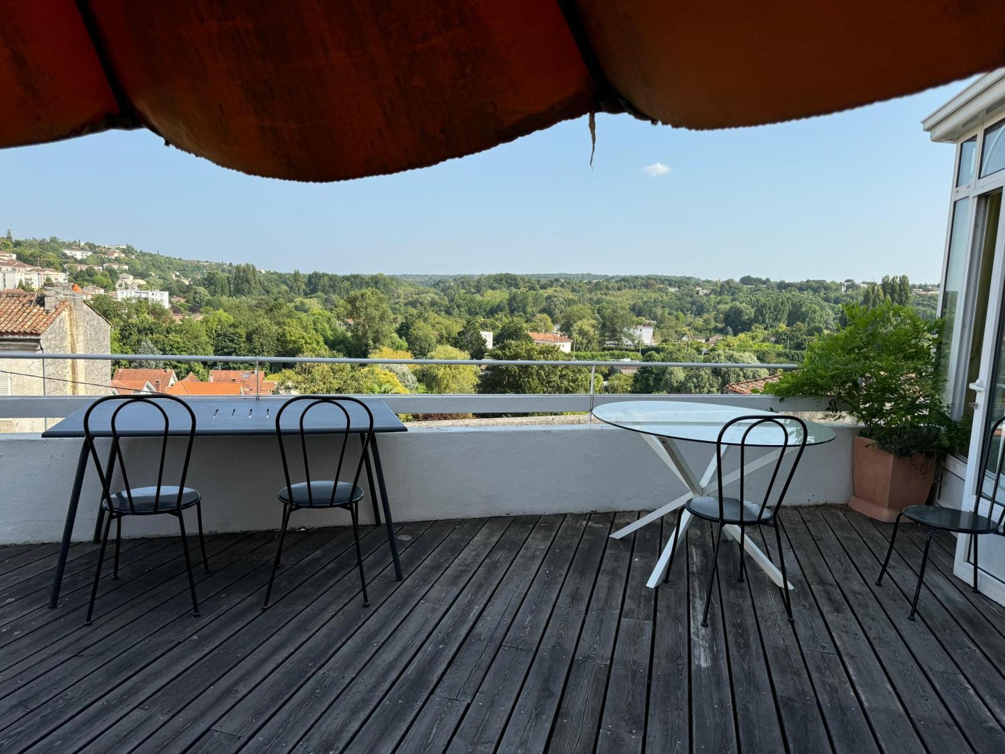 앙굴렘 Laferriere B&B 외부 사진